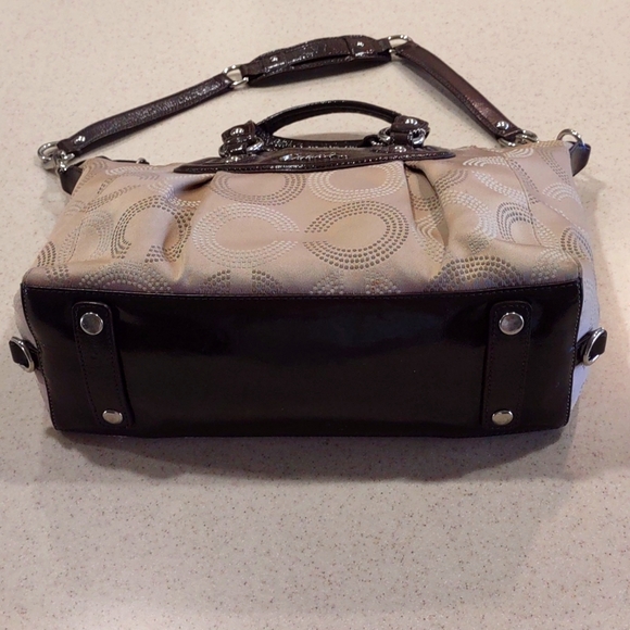 Coach Ashley Signature Satchel in Tan and Brown With Detachable Shoulder Strap - Picture 4 of 16